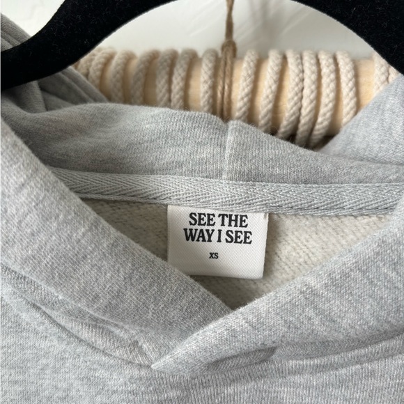 See the way i see Sweater “I’m pretty cool but I cry a lot” - Picture 3 of 6